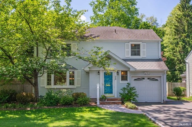 28 Marquette Rd, Montclair, NJ 07043