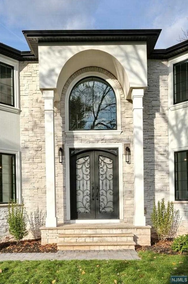 149 Haase Ave, Paramus, NJ 07652