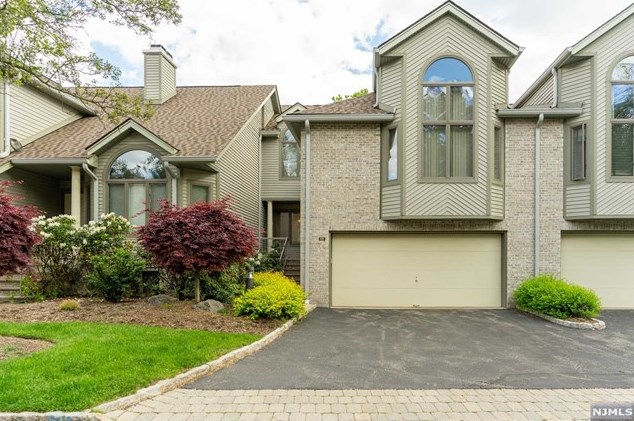105 Aspen Ct, Norwood, NJ 07648