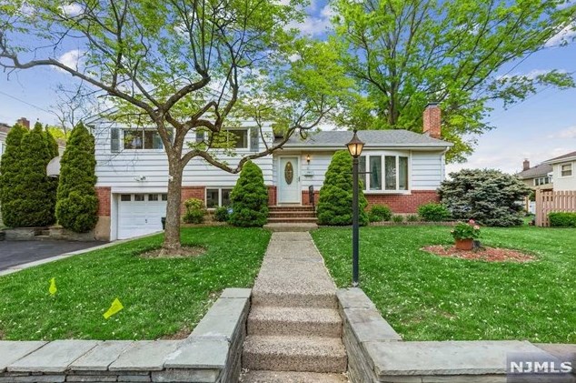 36 Delong Ave, Dumont, NJ 07628