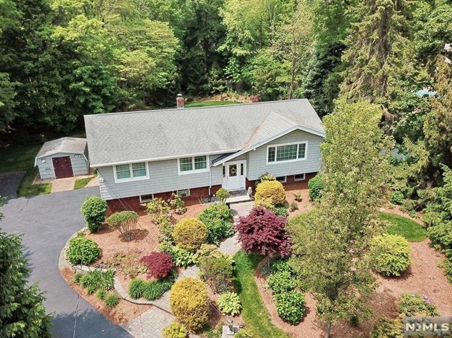 608 Kennedy Ct, Westwood, NJ 07675-6429