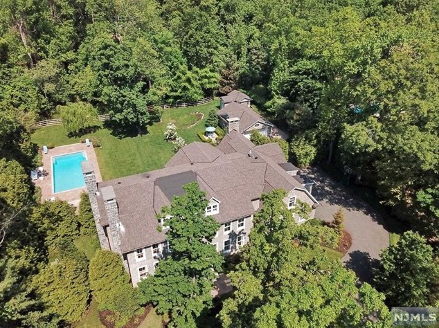 37 Fairview Ave, Westwood, NJ 07677
