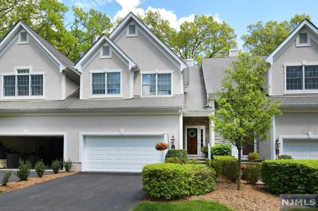 116 Gelnaw Ln, Montvale, NJ 07645