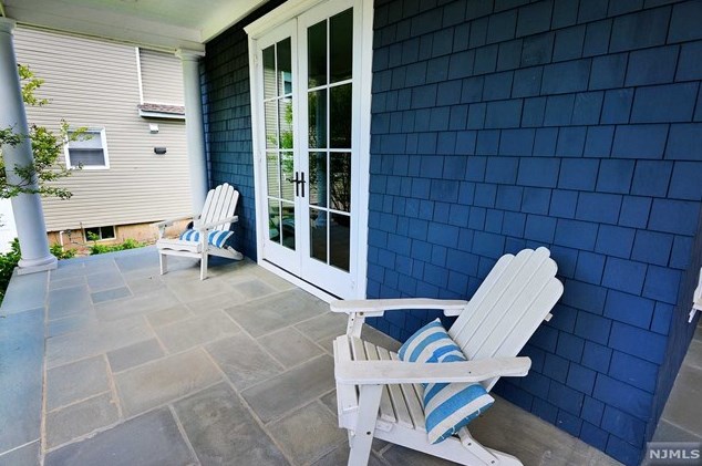 82 Copley Ave, Teaneck, NJ 07666