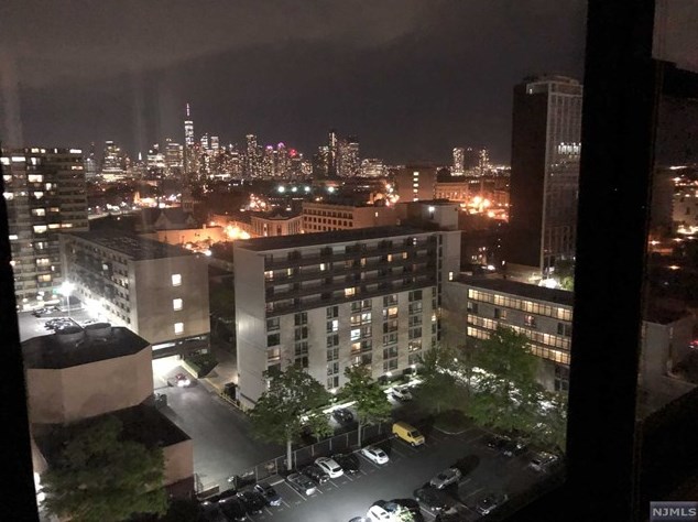 10 Huron Ave #17r, Jersey City, NJ