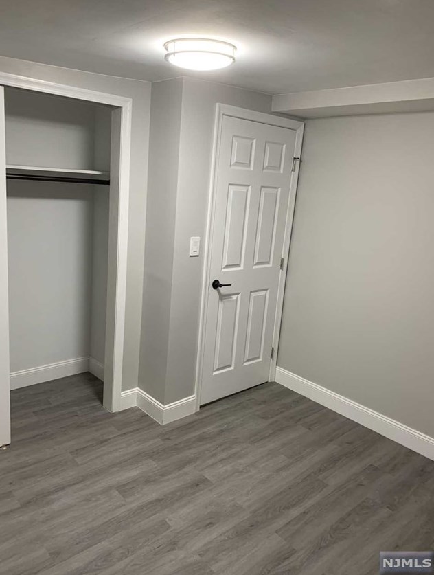 721 Teneyck Ave, Lyndhurst NJ  07071-2824 exterior