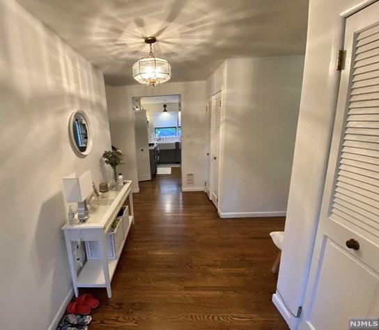 212 Delmar Ave, Ridgewood, NJ 07452