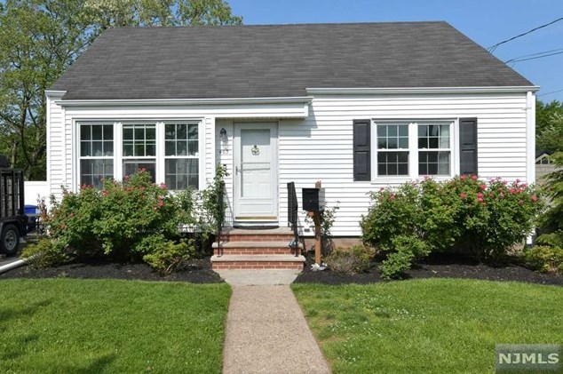 403 Congress St, N Milford, NJ 07646
