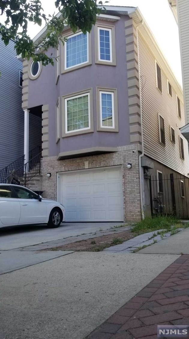 89 Kearny Ave #1, Kearny, NJ 07032