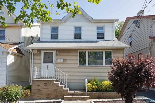 263 Wilson Ave, Fairview, NJ 07022