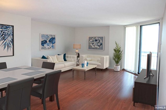 1508 Harmon Cove Tower, Secaucus NJ  07094-1717 exterior