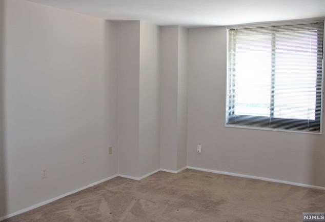1508 Harmon Cove Tower, Secaucus NJ  07094-1717 exterior