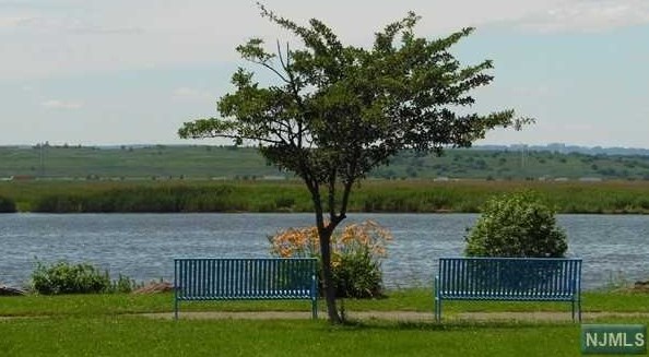 1508 Harmon Cove Tower, Secaucus NJ  07094-1717 exterior
