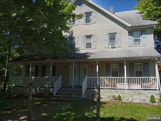 105 Conklintown Rd, Midvale, NJ 07465-1605