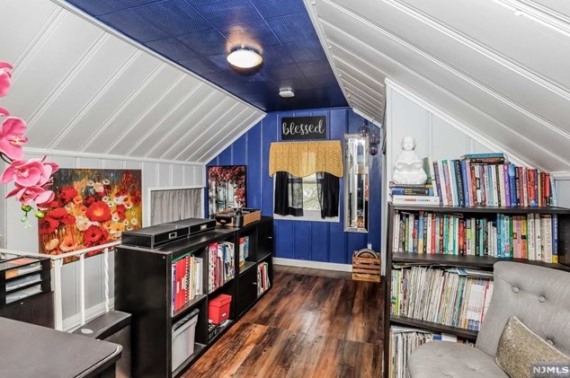 248 Clinton Ave, Bergenfield NJ 07621-3203 exterior