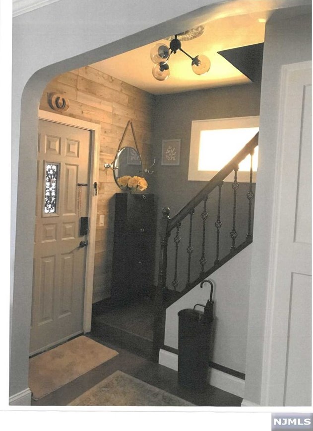 248 Clinton Ave, Bergenfield NJ 07621-3203 exterior