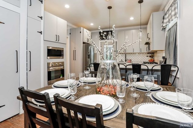 248 Clinton Ave, Bergenfield NJ 07621-3203 exterior