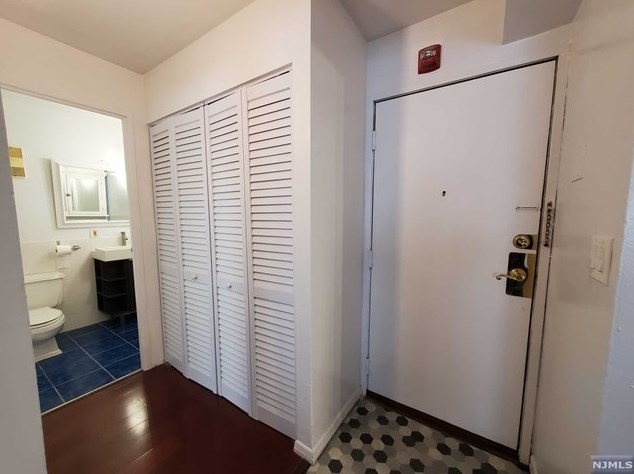 333 Grand Ave #2m, Palisades Park, NJ