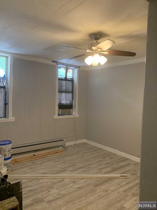 5 Farnham Ave #1, Outwater, NJ 07026