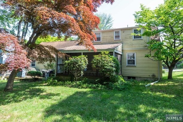 60 Conklin Ave, Hillsdale NJ  07642-2245 exterior