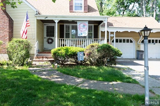 60 Conklin Ave, Hillsdale NJ  07642-2245 exterior