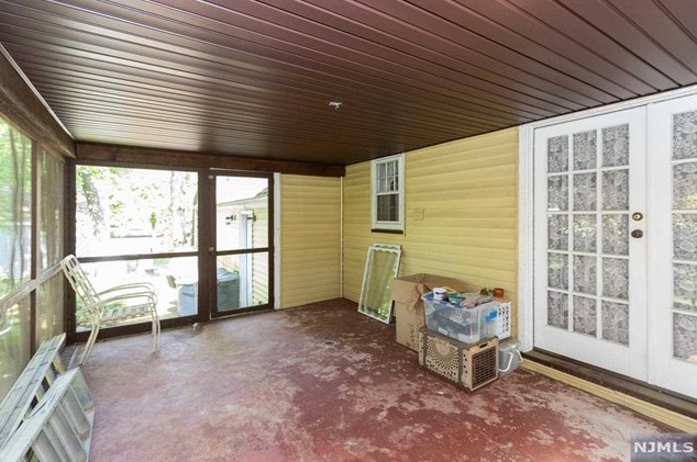 60 Conklin Ave, Hillsdale NJ  07642-2245 exterior