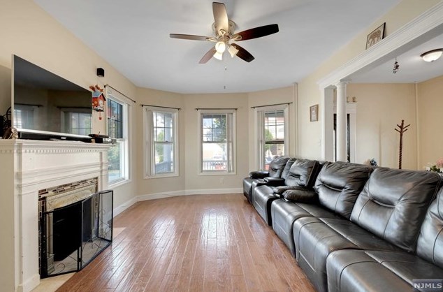 683 Highland Ave, Newark NJ  07104-2304 exterior