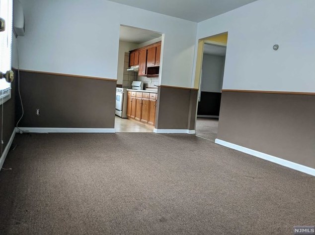 295 Main St #1, Lodi, NJ 07644