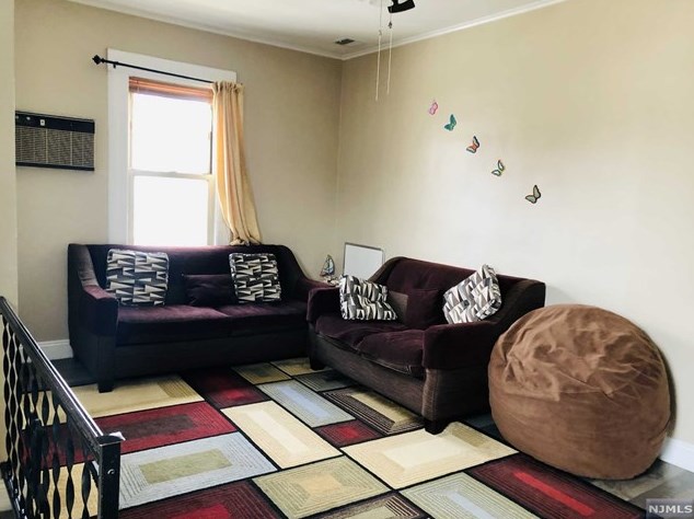 42 Maple St #2nd, Rutherford, NJ 07070