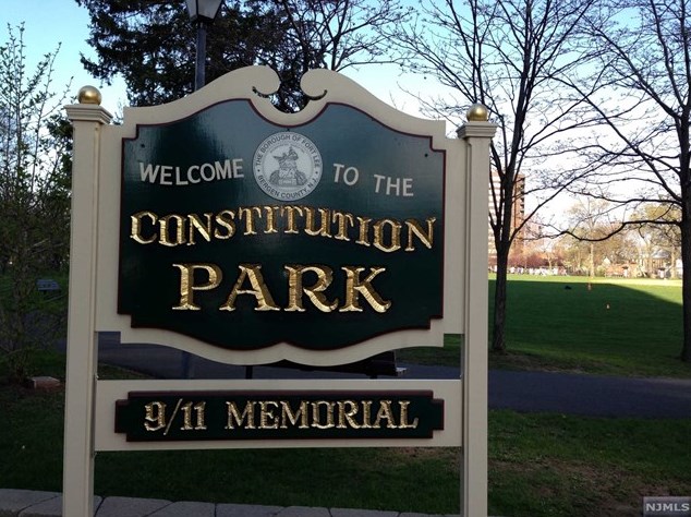 2000 Linwood Ave, West Fort Lee NJ  07024-3001 exterior
