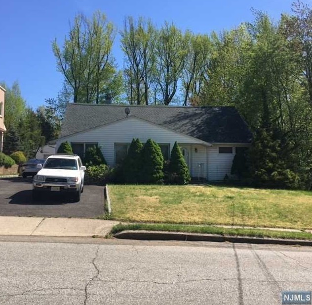 280 Ridge St, N Milford, NJ 07646