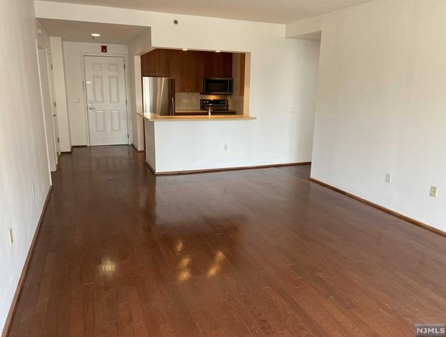 2207 City Pl #2207, Edgewater, NJ 07020