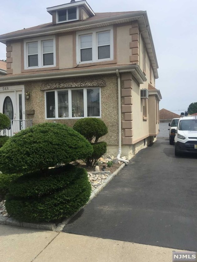 548 Dewey Ave #2, Cliffside Park, NJ 07010