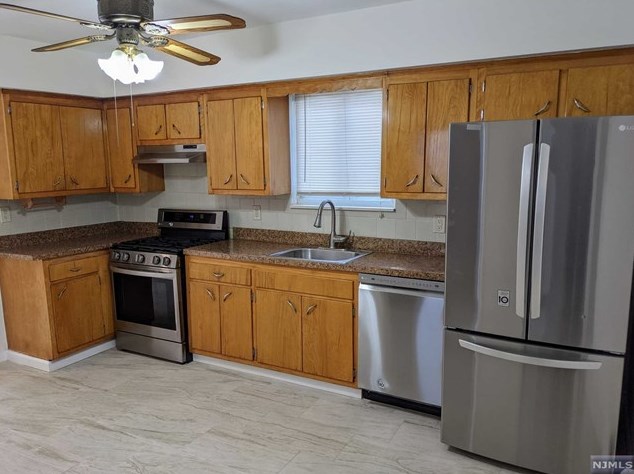 26 Brandt St #1, Little Ferry, NJ 07643