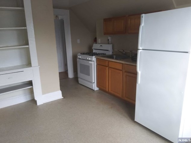 22 Mckinley Ave, Lodi NJ  07644-2919 exterior