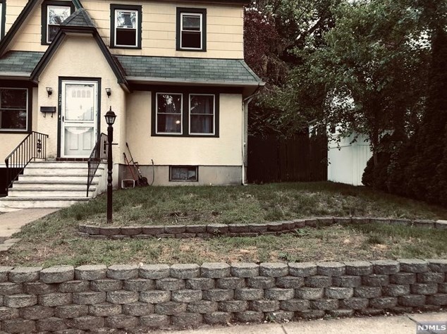 282 Lantana Ave, Englewood, NJ 07631