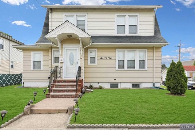 74 Orange Ave, Elmwood Park, NJ 07407-1820