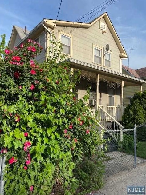 96 Stuyvesant Ave., Newark, NJ 07106