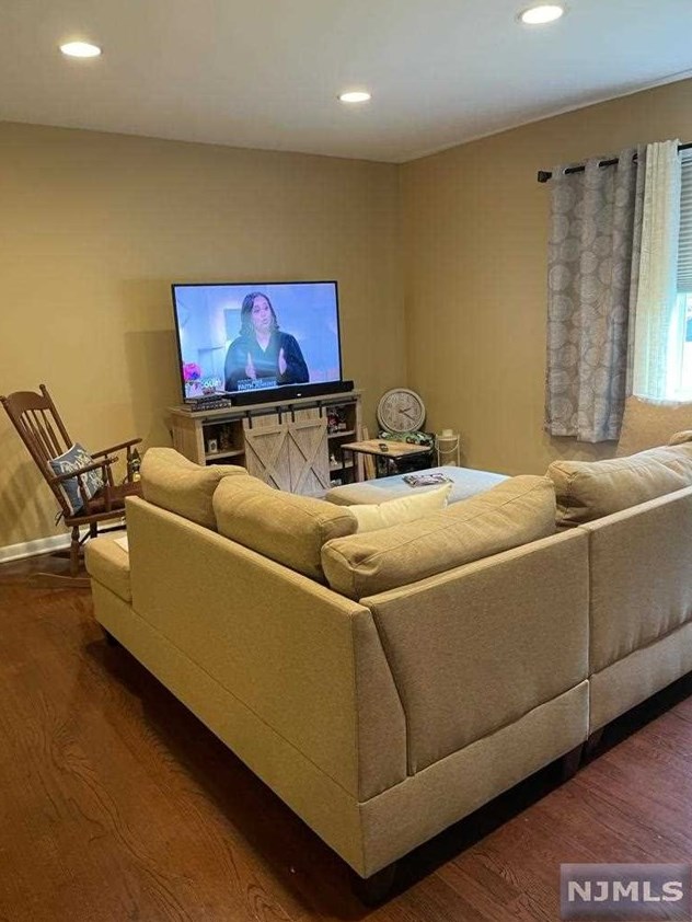 1136 Boulevard, N Milford, NJ 07646