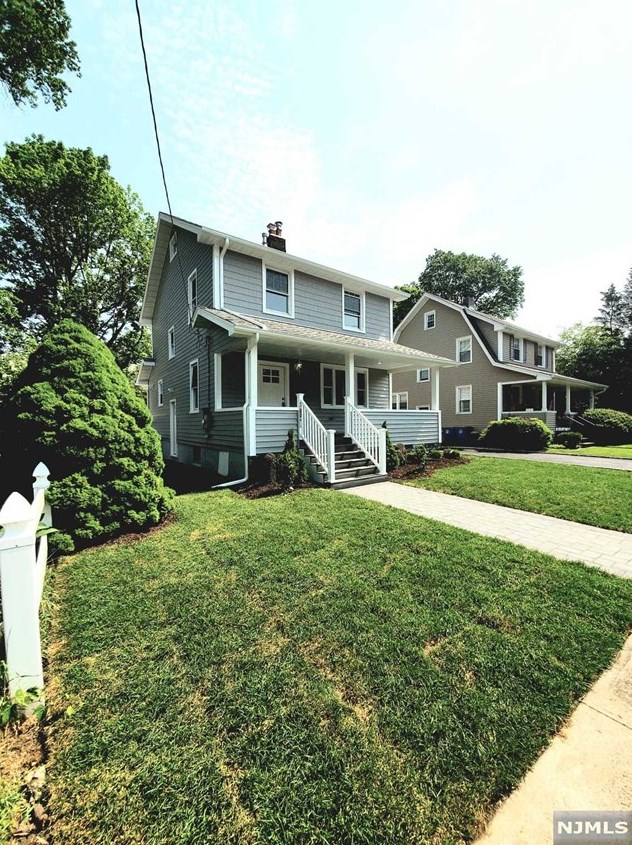 39 Lindley Ave, Tenafly, NJ 07670