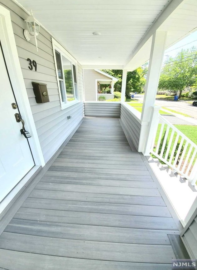 39 Lindley Ave, Tenafly NJ  07670-2816 exterior