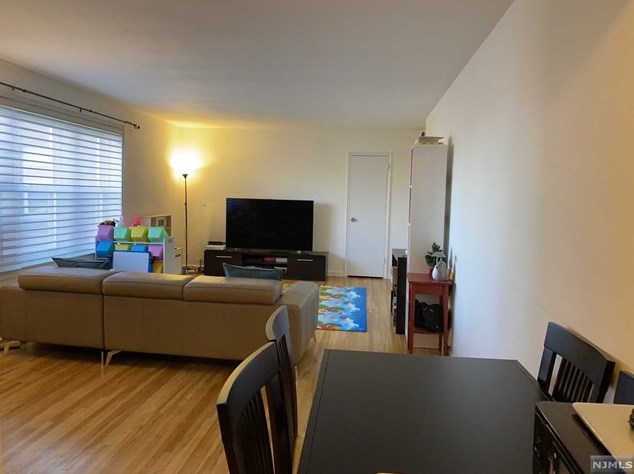 2350 Linwood Ave #3g, West Fort Lee, NJ