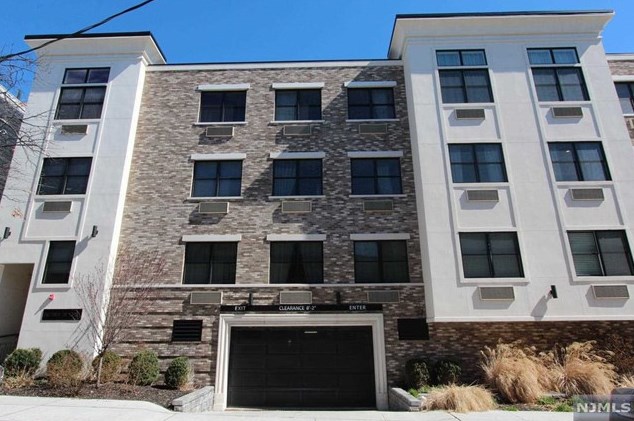 140 36th St #306, Union City, NJ 07087
