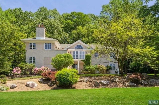 33 Churchill Rd, Tenafly, NJ 07670