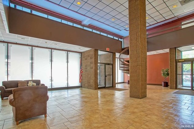 555 Gorge Rd #3i, Cliffside Park, NJ 07010