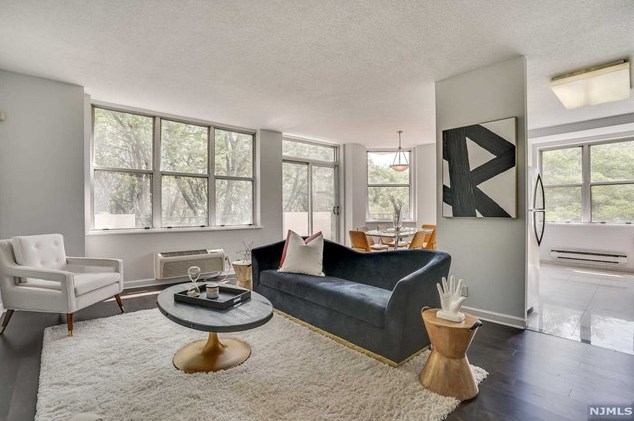 200 Grand Cove Way #5d, Edgewater, NJ 07020