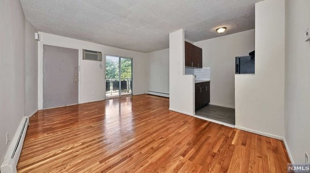 318-322 Anderson St #320a, Hackensack, NJ 07601
