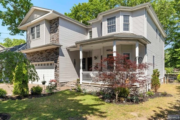 53 Pershing Ave, Ridgewood, NJ 07450