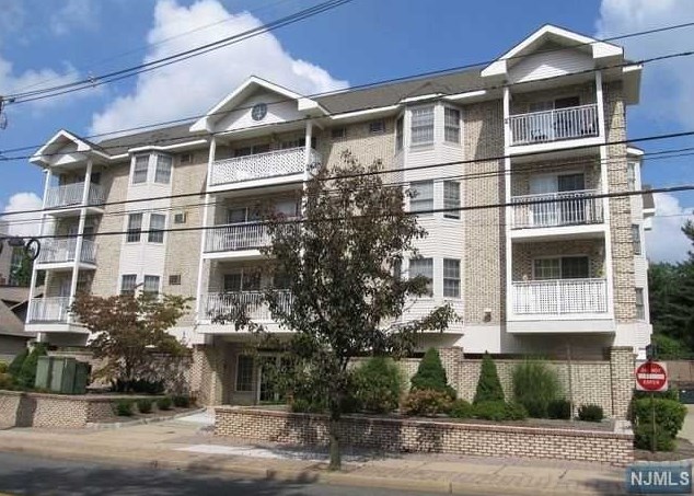 420 Passaic St, Hackensack NJ  07601-1571 exterior