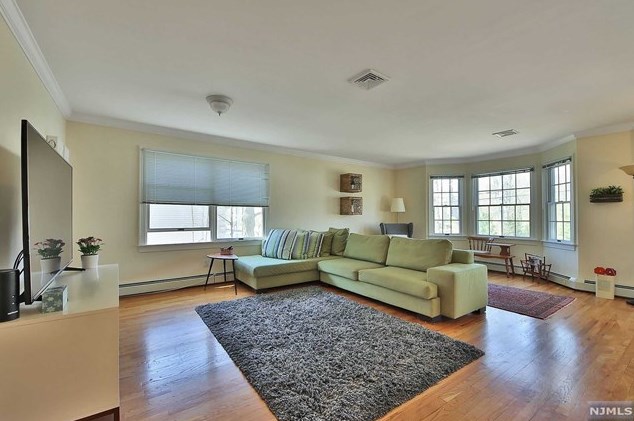 274 Tenafly Rd, Tenafly NJ  07670-2530 exterior